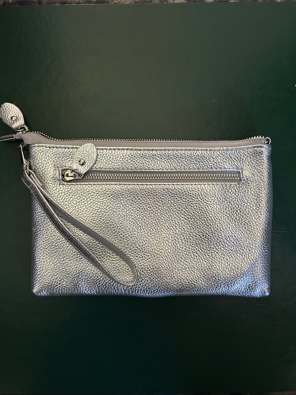 Befen silver metallic leather wristlet